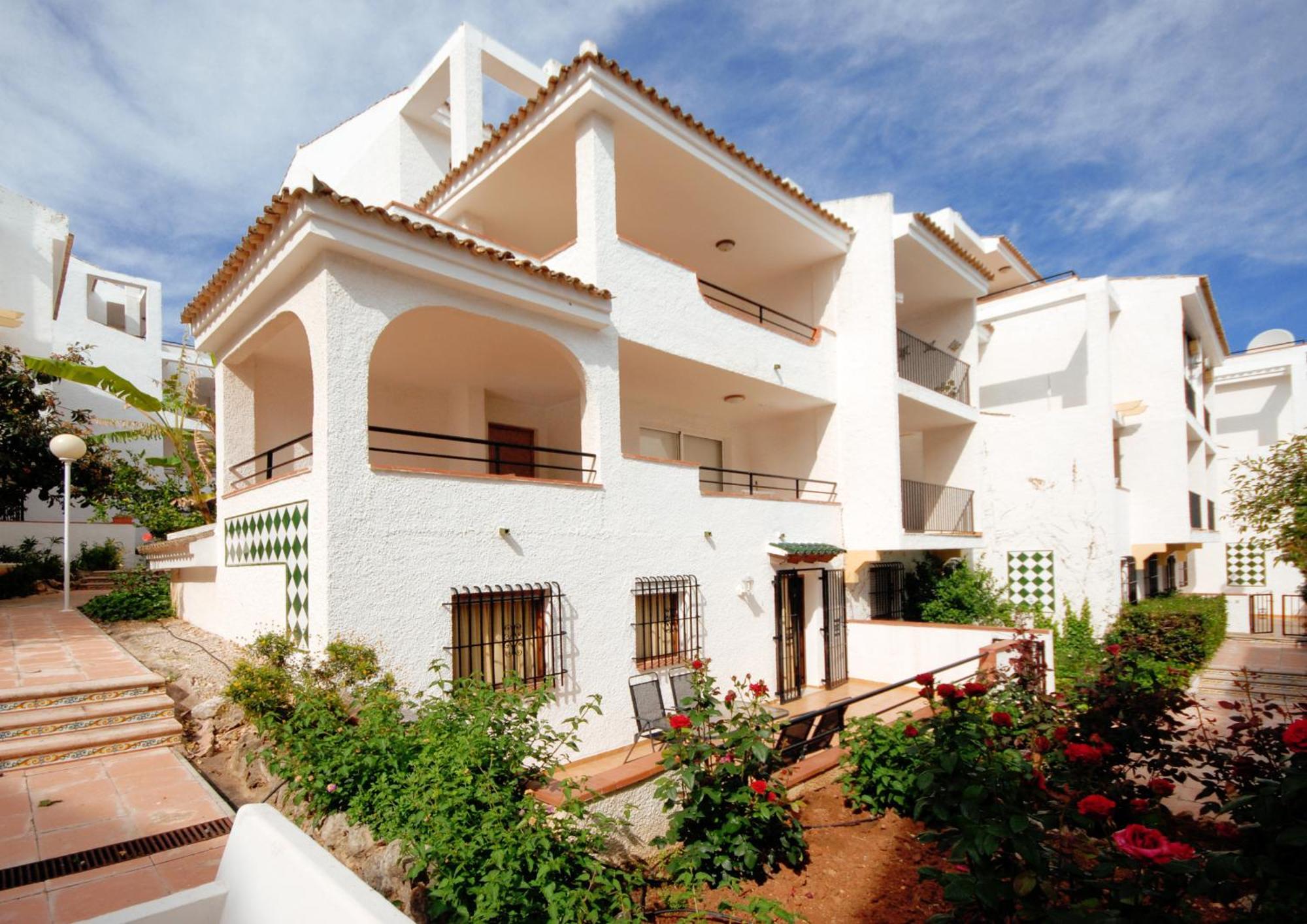 Апартаменты Complejo Bellavista Residencial Пего Экстерьер фото